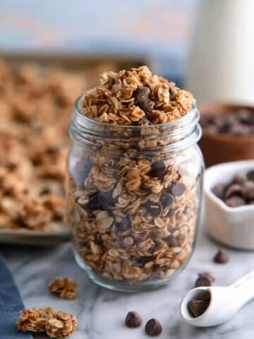 Peanut Butter Dark Chocolate Chunk Granola {Love Crunch Copycat} Recipe