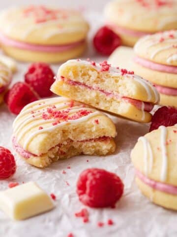Raspberry Cream Sandwich Cookies Recipe