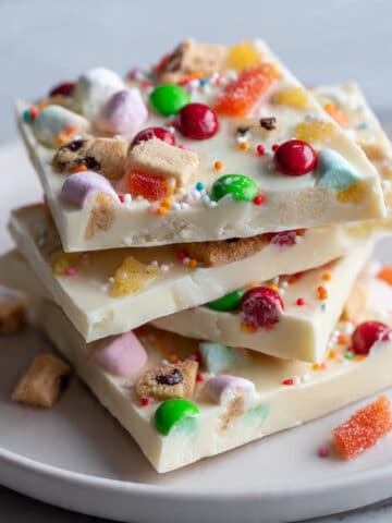 Gingerbread House White Chocolate Bark Recipe