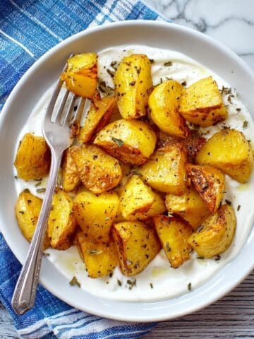 Authentic Greek Lemon Potatoes- Patates Fournou Lemonates Recipe