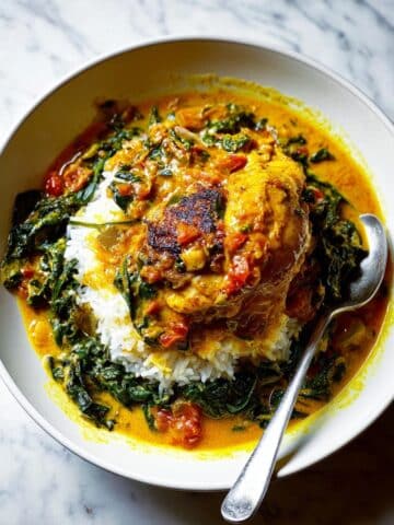 Easy One-Pot Coconut Thai Chicken Curry Recipe