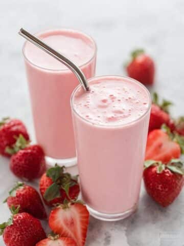 Easy Strawberry Smoothie with Greek Yogurt and Banana Recipe