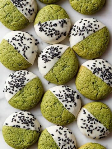 Matcha Cookies with White Chocolate Dip and Black Sesame Seeds Recipe