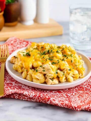 White Chicken Chili Mac and Cheese Recipe