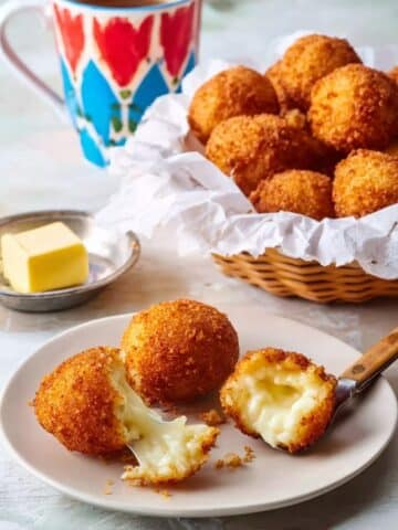How To Make the Best Southern Hush Puppies Recipe