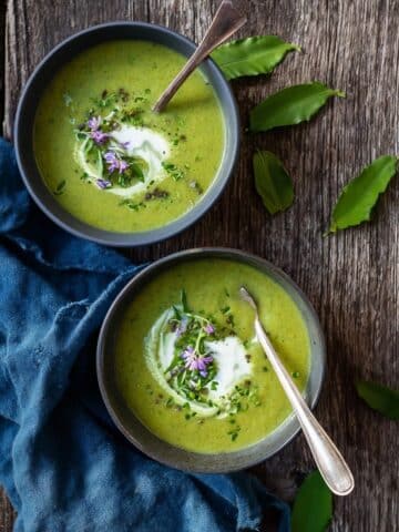Bright Green Sorrel Soup with Fresh Herbs and Optional Cream Recipe