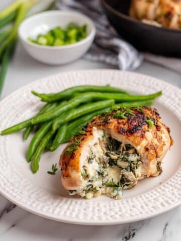 Easy Spinach and Cream Cheese Stuffed Chicken Breast Recipe