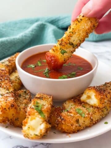 Air Fryer Mozzarella Sticks Recipe