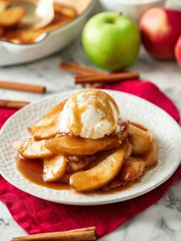 Fried Apples with Cinnamon and Sugar Recipe