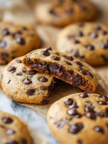 3-Ingredient Pumpkin Chocolate Chip Cookies Recipe
