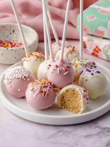 Homemade Cake Pops Recipe