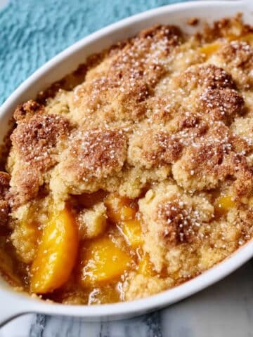 The Best Southern Peach Cobbler Recipe
