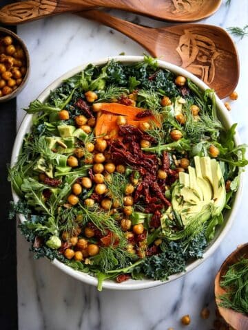 Super Green Sun-Dried Tomato Herb Salad with Crispy Chickpeas Recipe