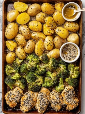 Sheet Pan Everything Bagel Chicken and Veggies Recipe