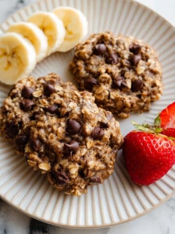 Banana Chocolate Chip Breakfast Cookies Recipe