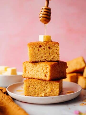 Easy Gluten-Free Cornbread (1 Bowl!) Recipe
