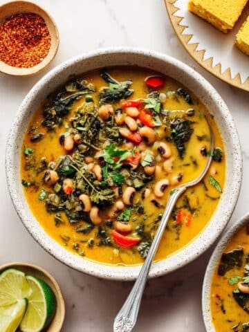 Creamy Curried Black Eyed Pea Soup (Vegan, 1 Pot!) Recipe